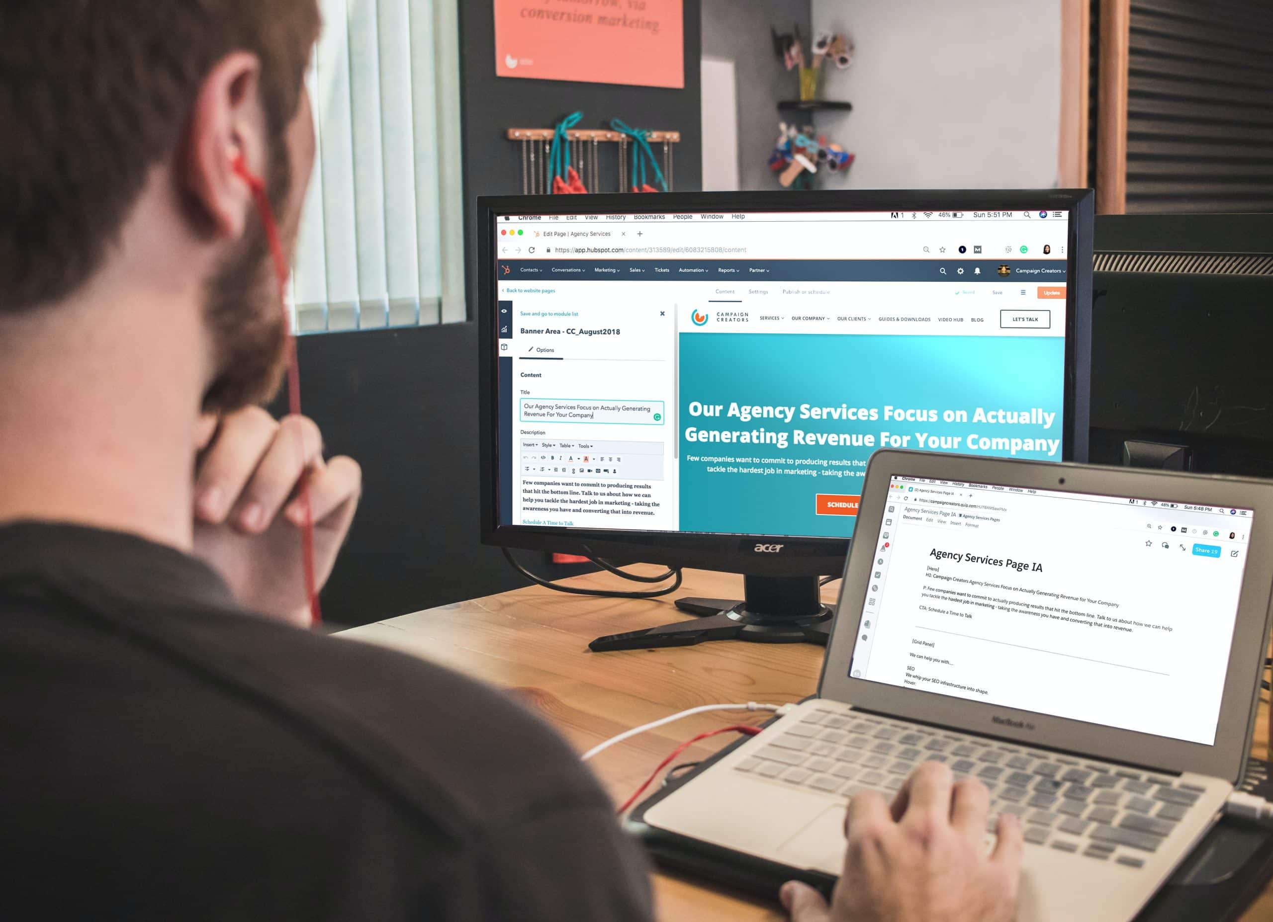 Consultant SEO Nancy 1 site wordpress avec un fond bleue